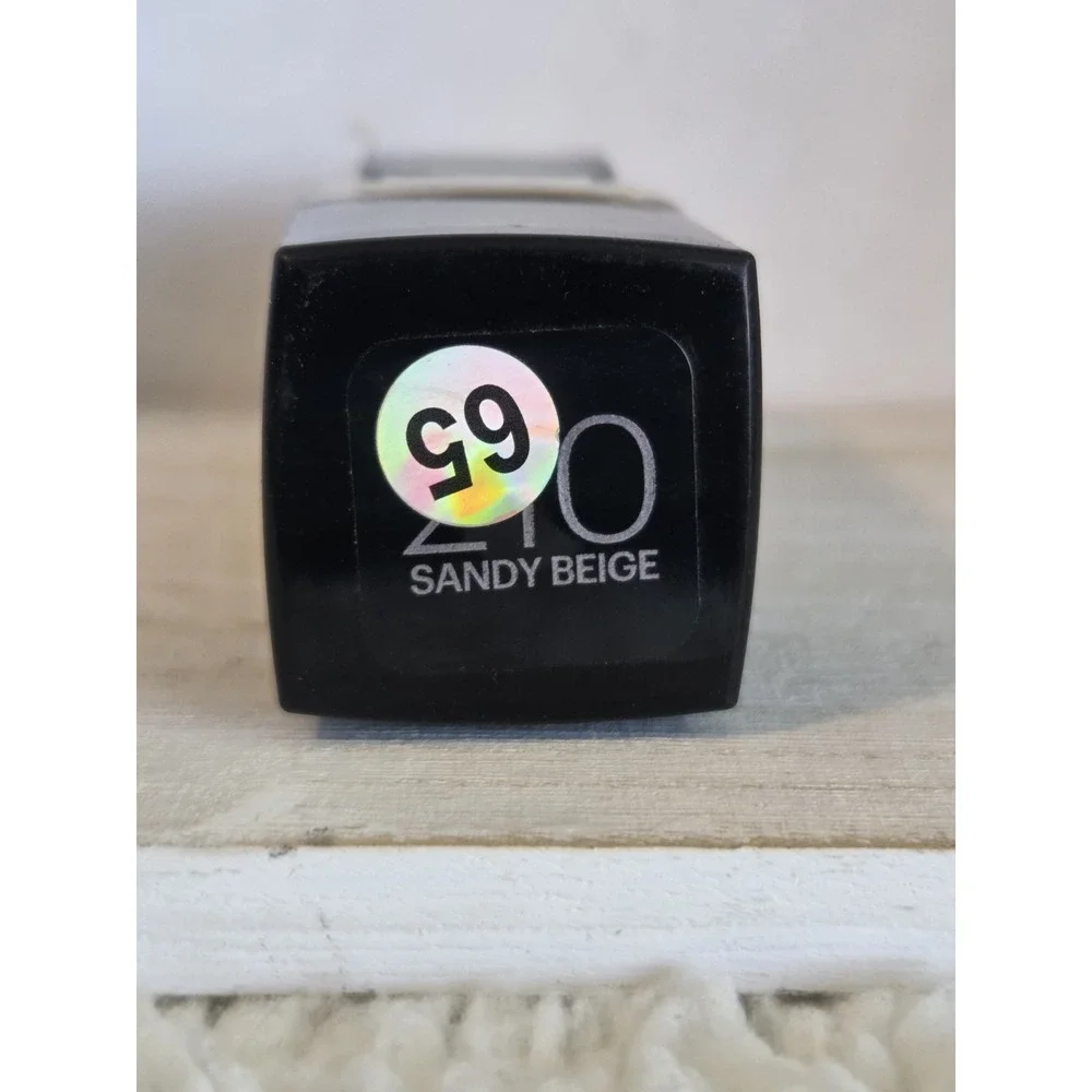 Maybelline Fit Me Dewy & Smooth ~  Shade 210 Sandy Beige